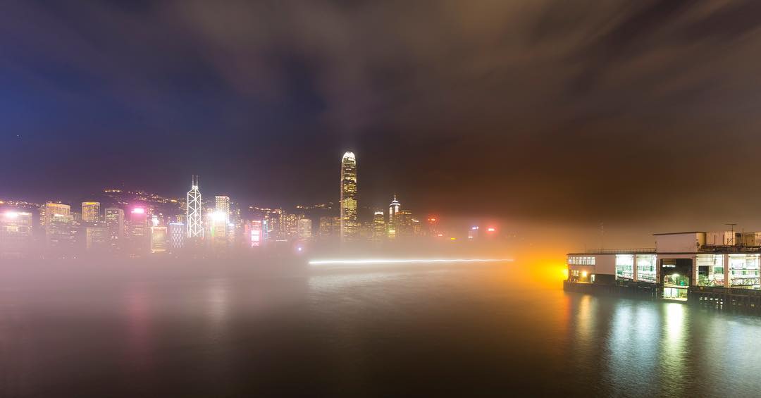 The Ultimate Victoria Harbour Photography Guide: From Golden Hour to Light Trails